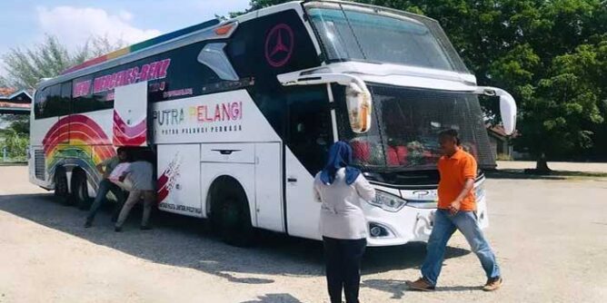 layanan bus dari terminal langsa