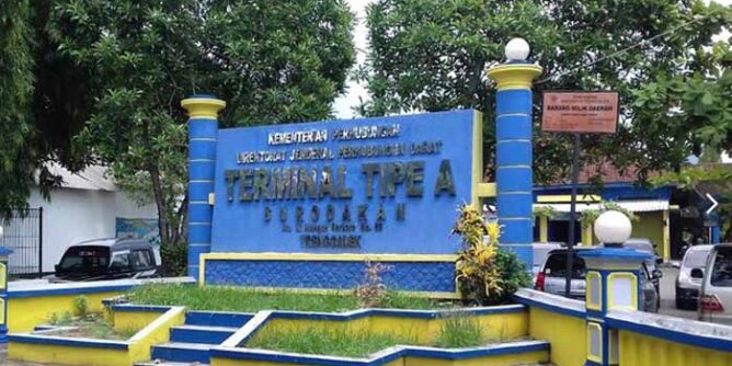 jadwal dan rute bus dari terminal trenggalek