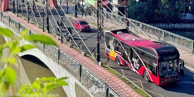 Daftar Layanan Transportasi Publik di Surabaya