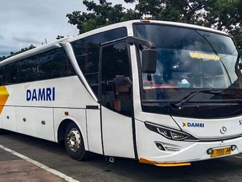 Damri Buka Rute Serang-Cilacap